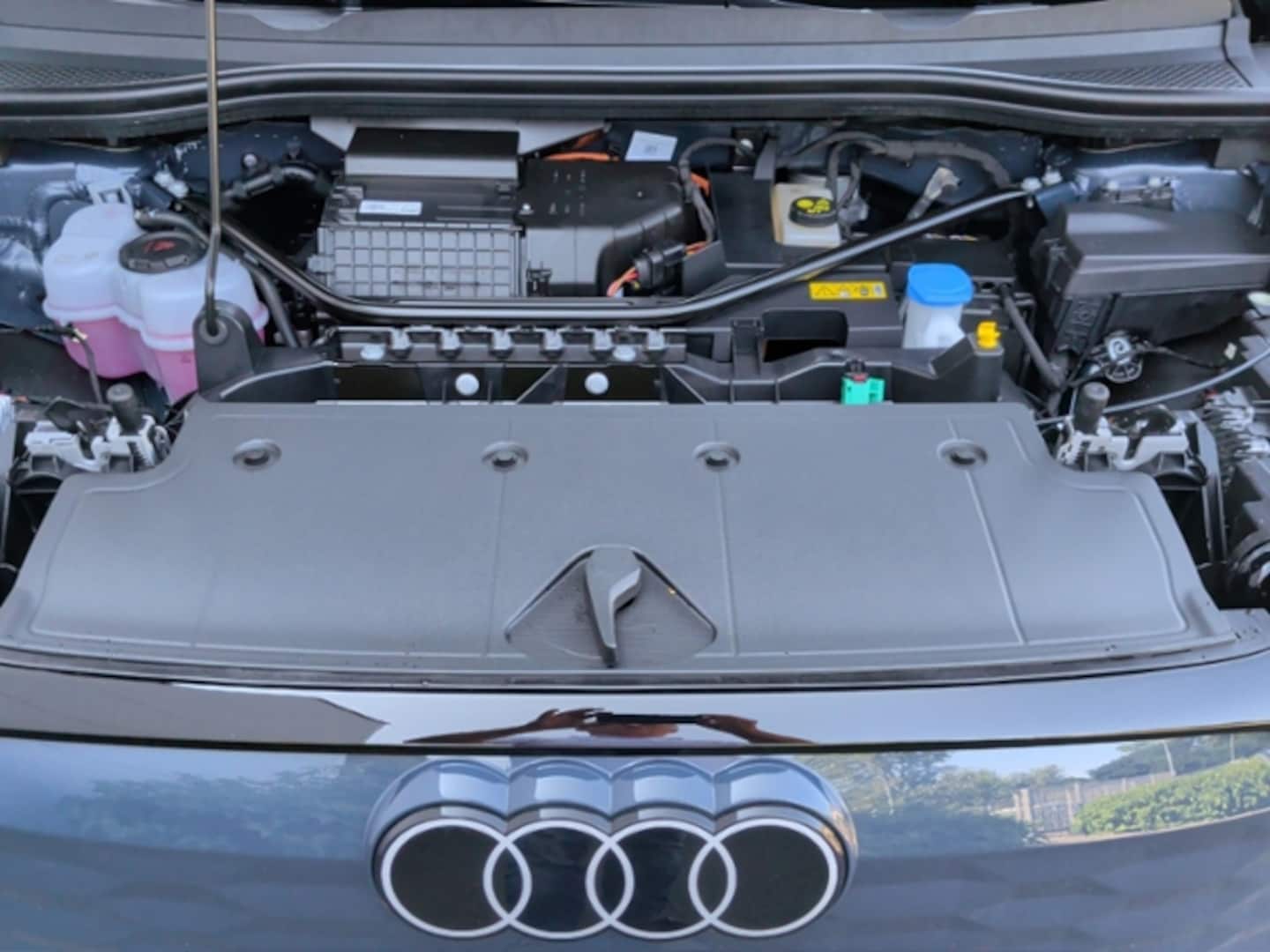 Bild über Audi Q4 SUV e-tron e-tron performance 210 kW - für weitere Informationen kontaktieren Sie den Audi Partner