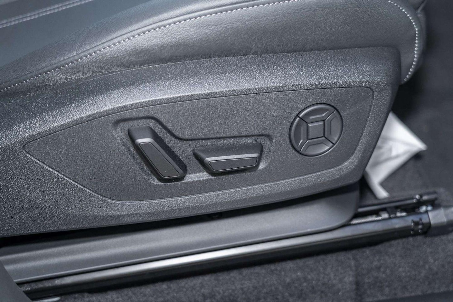 Image about Audi Q6 Sportback e-tron e-tron