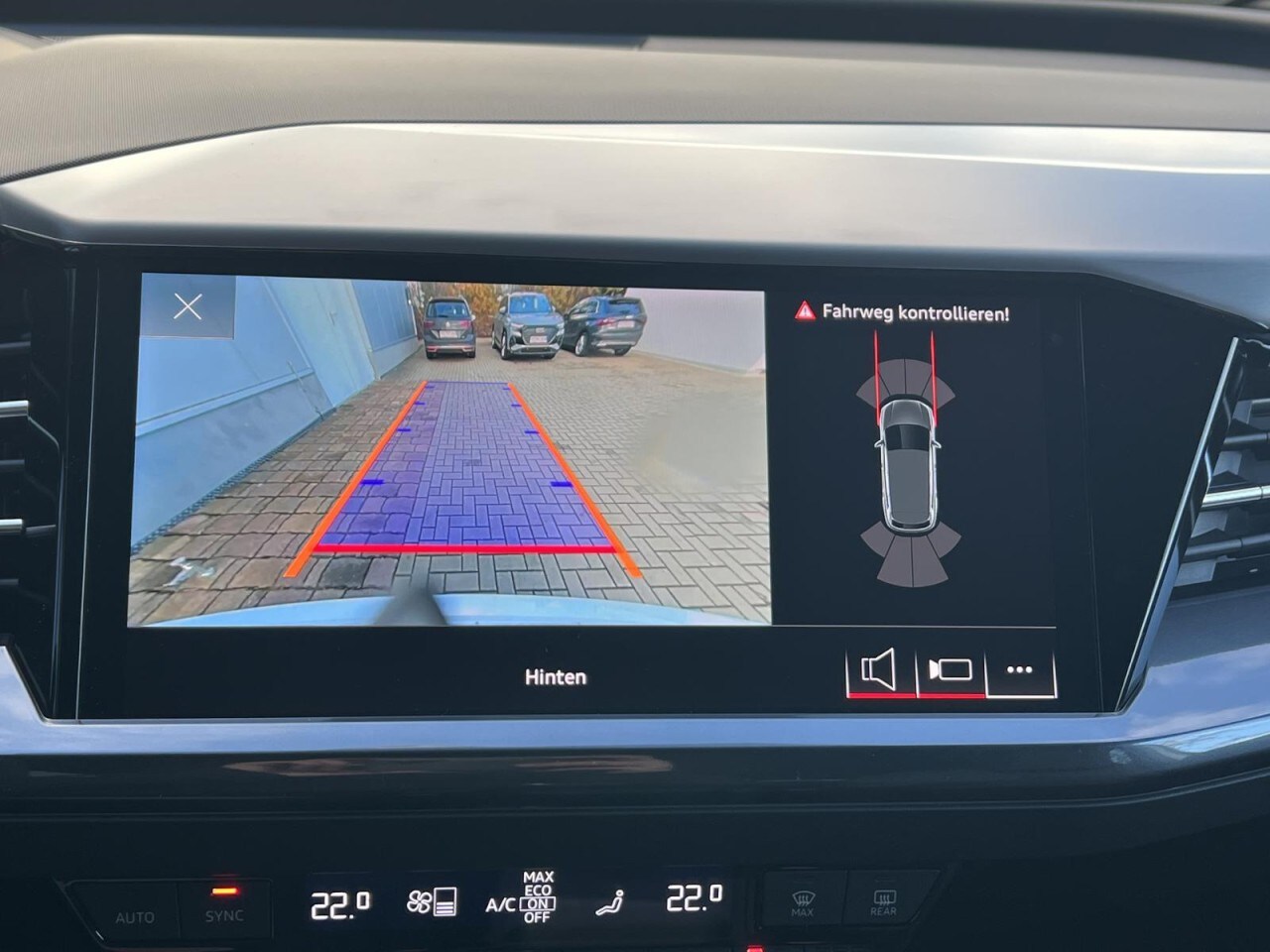 Image about Audi Q4 e-tron 55 e-tron quattro