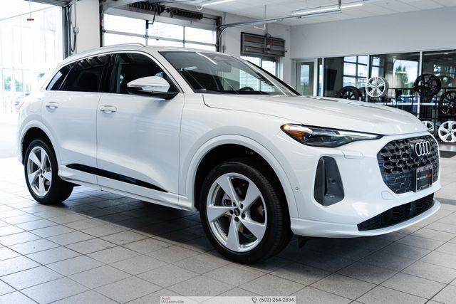 2026 Audi Q5 Premium Plus quattro's photo