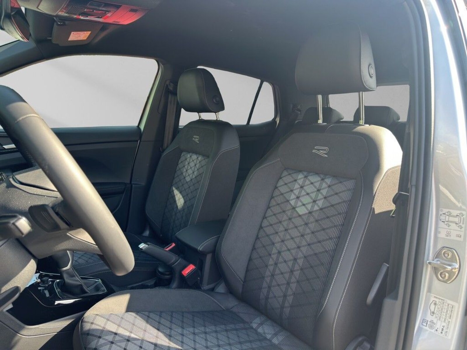 Volkswagen T-Cross – Bild 13
