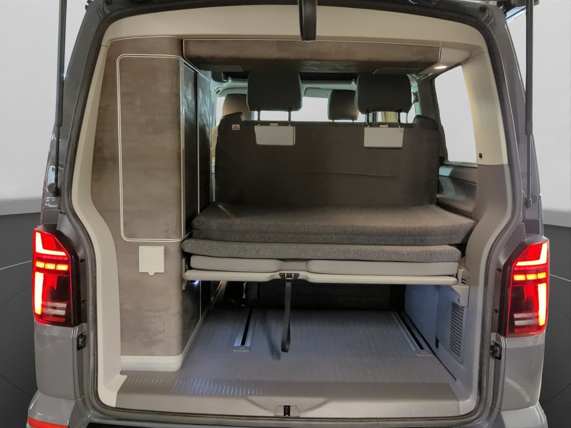 Volkswagen T6.1 California Ocean