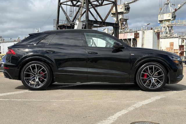 2023 Audi Q8