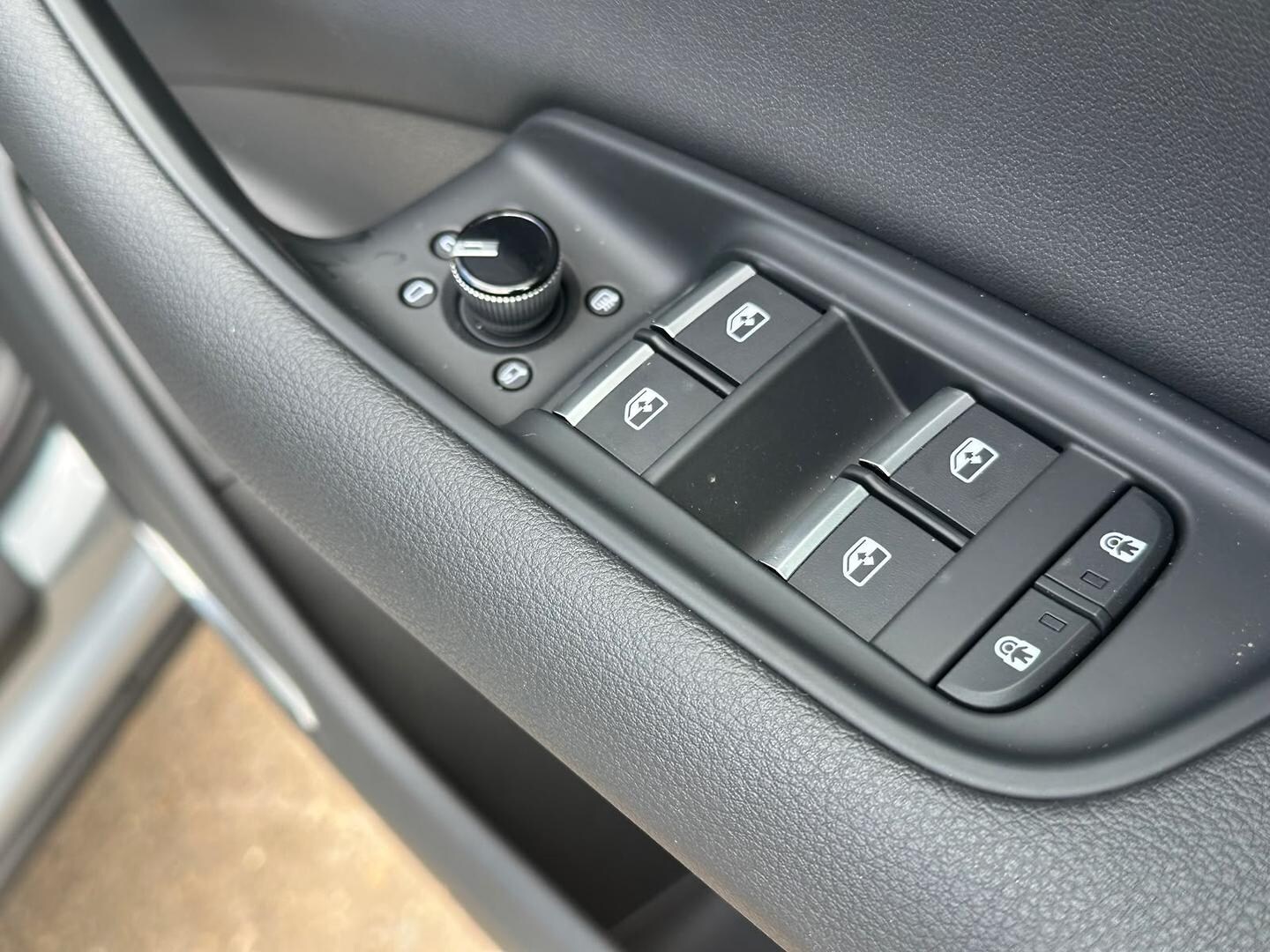 Image about Audi Q7 SUV TFSI quattro tiptronic