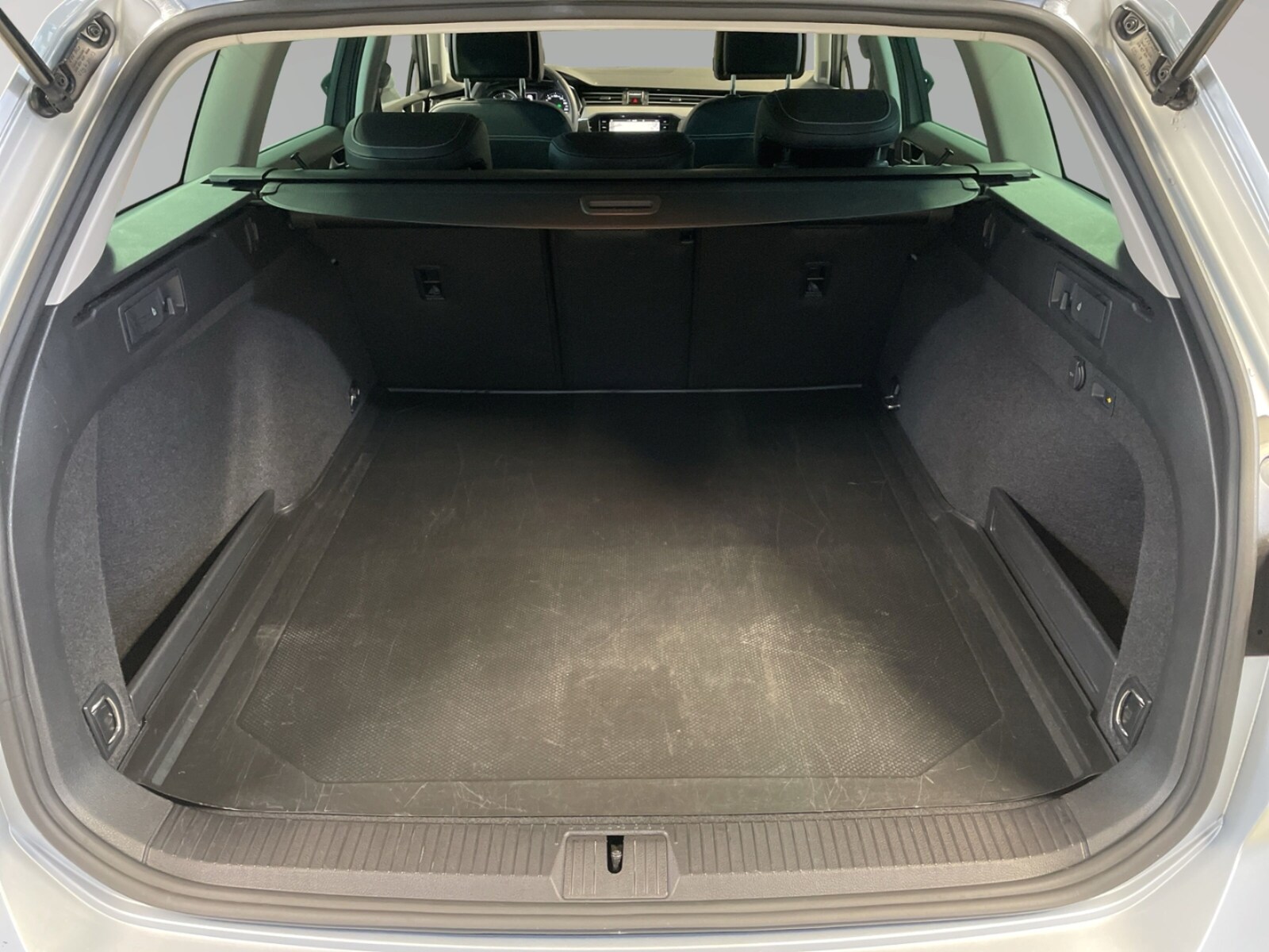 Volkswagen Passat Variant – Bild 9