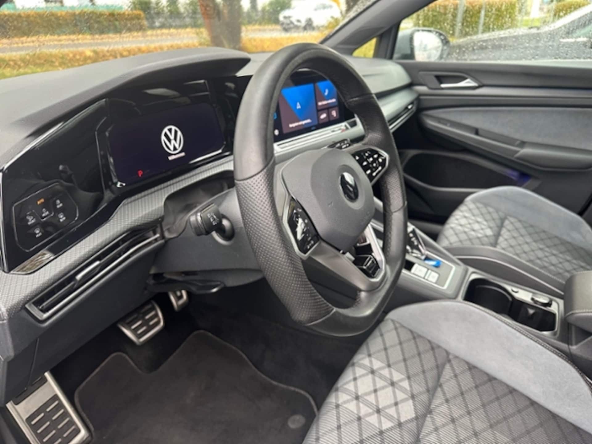 Volkswagen Golf Variant R-Line