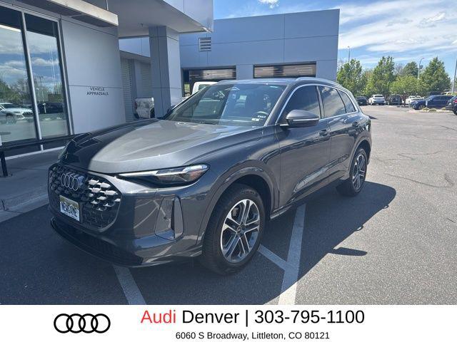 2025 Audi Q5 40 Premium Plus's photo