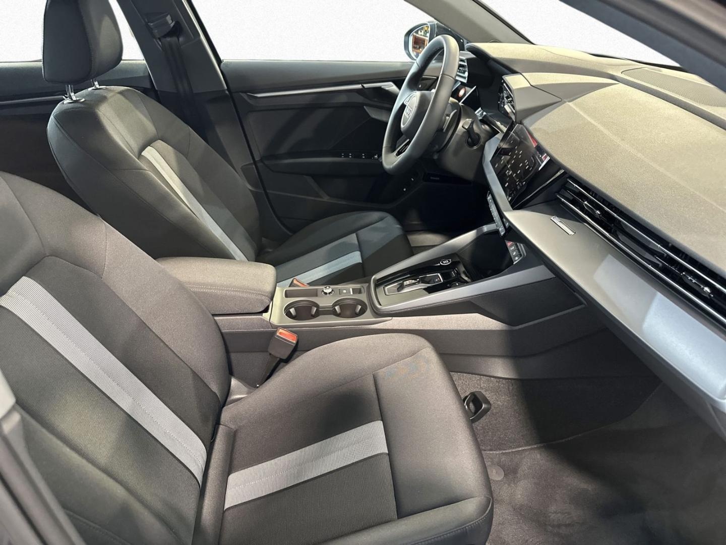 Bild über Audi A3 Sportback TFSI e 40 TFSI e S tronic - für weitere Informationen kontaktieren Sie den Audi Partner