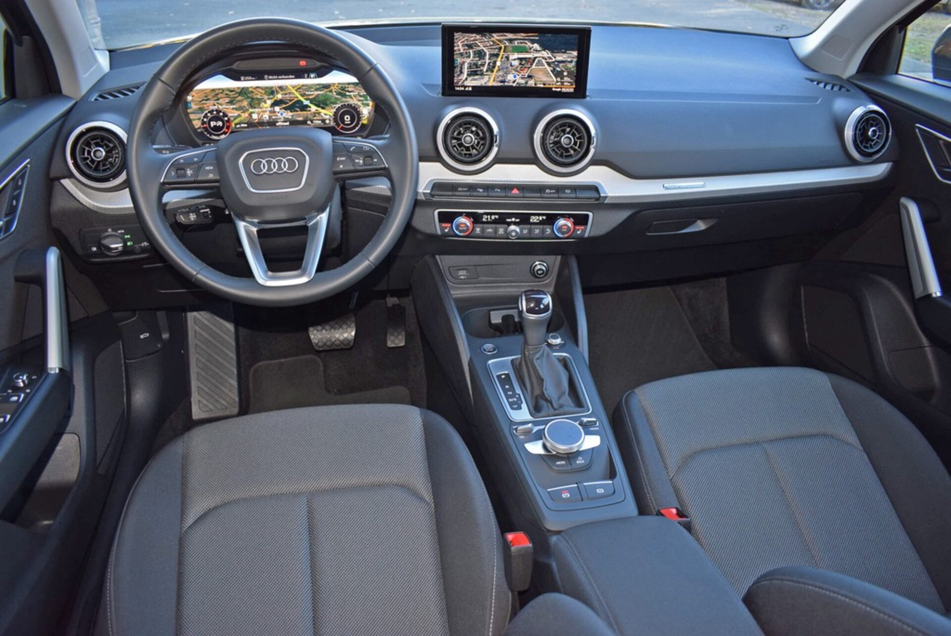 Audi Q2 S line