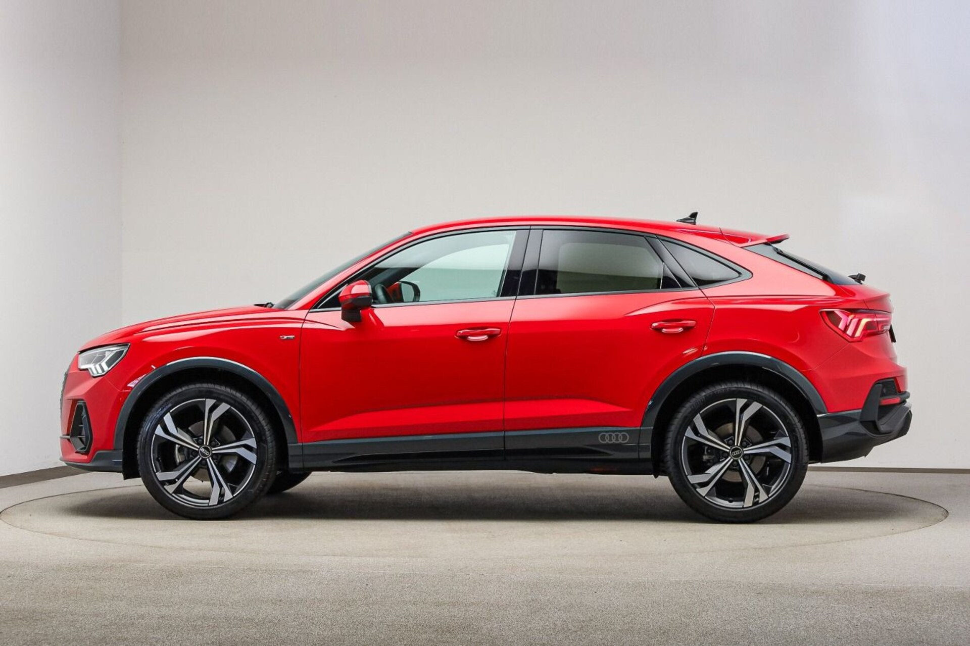 Audi Q3 Sportback S line