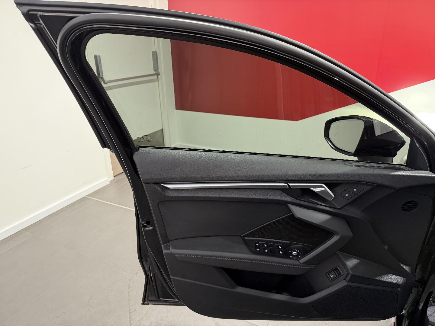 Image about Audi A3 Sportback TFSI e S line 40 TFSI e 150 kW (204 ch) S tronic