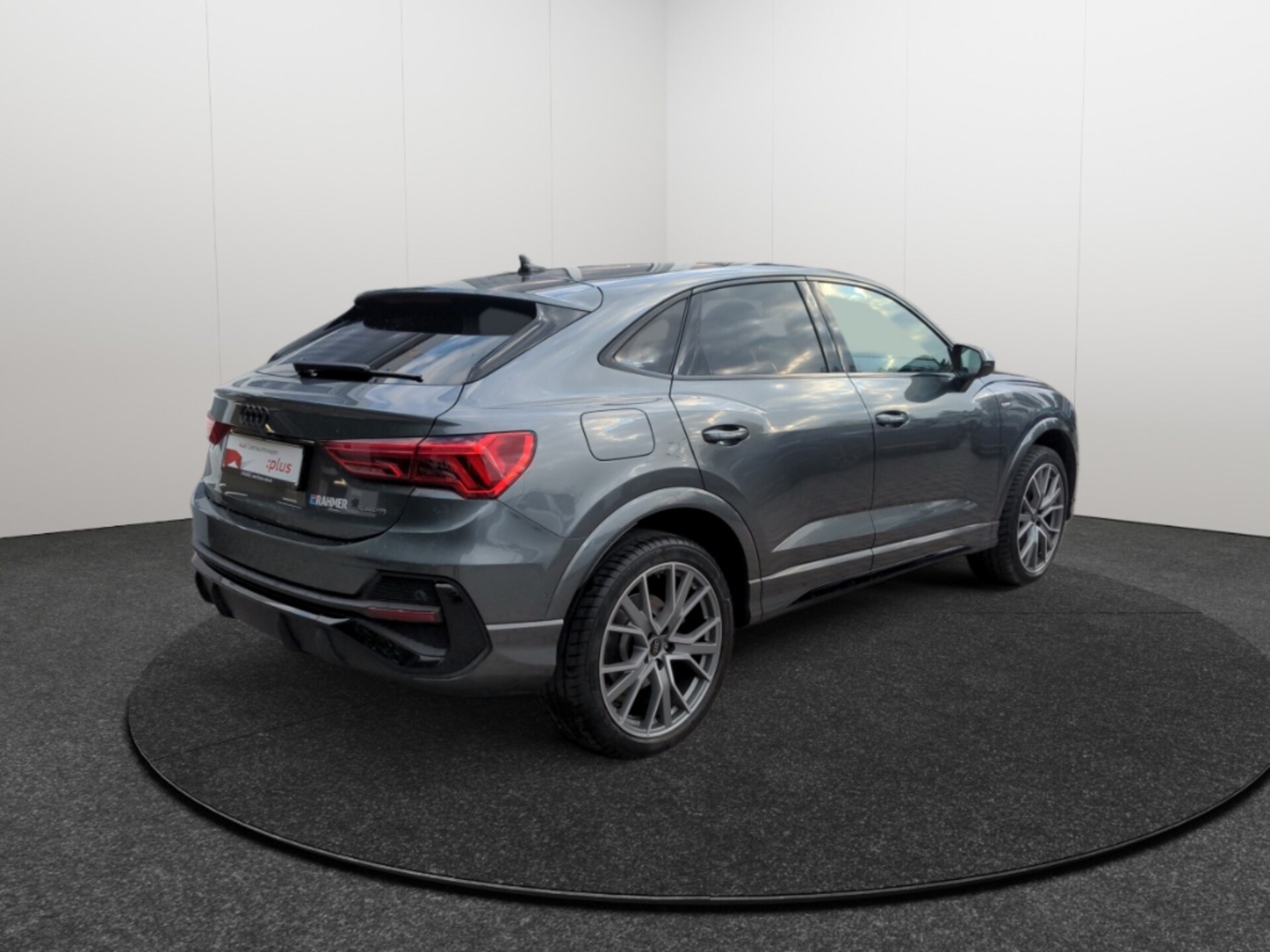 Audi Q3 Sportback S line