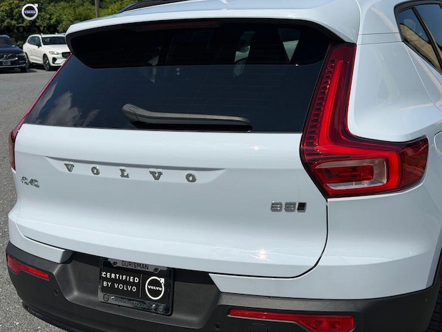 2026 Volvo XC40 Plus - Photo 11