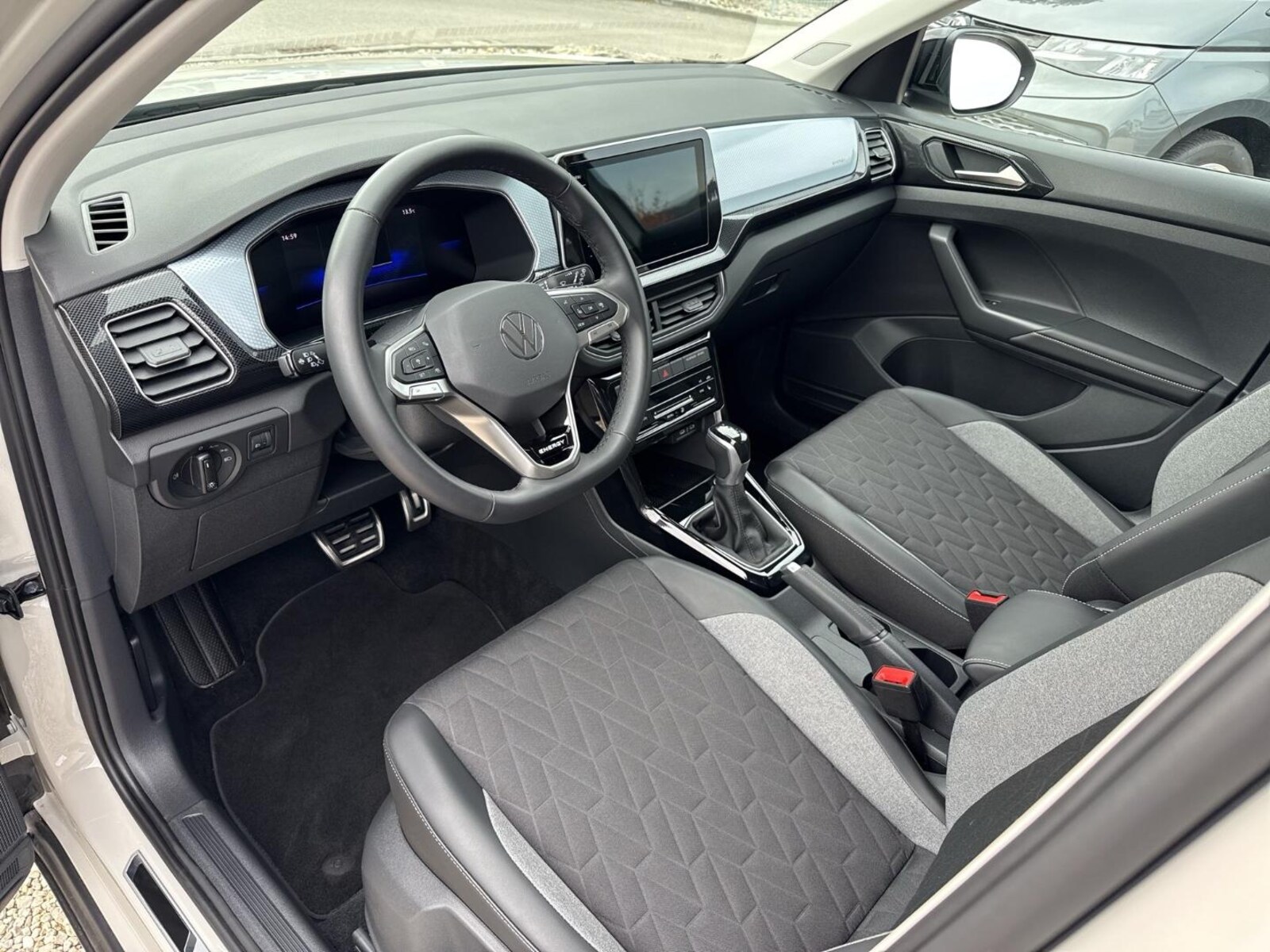 Volkswagen T-Cross – Bild 16