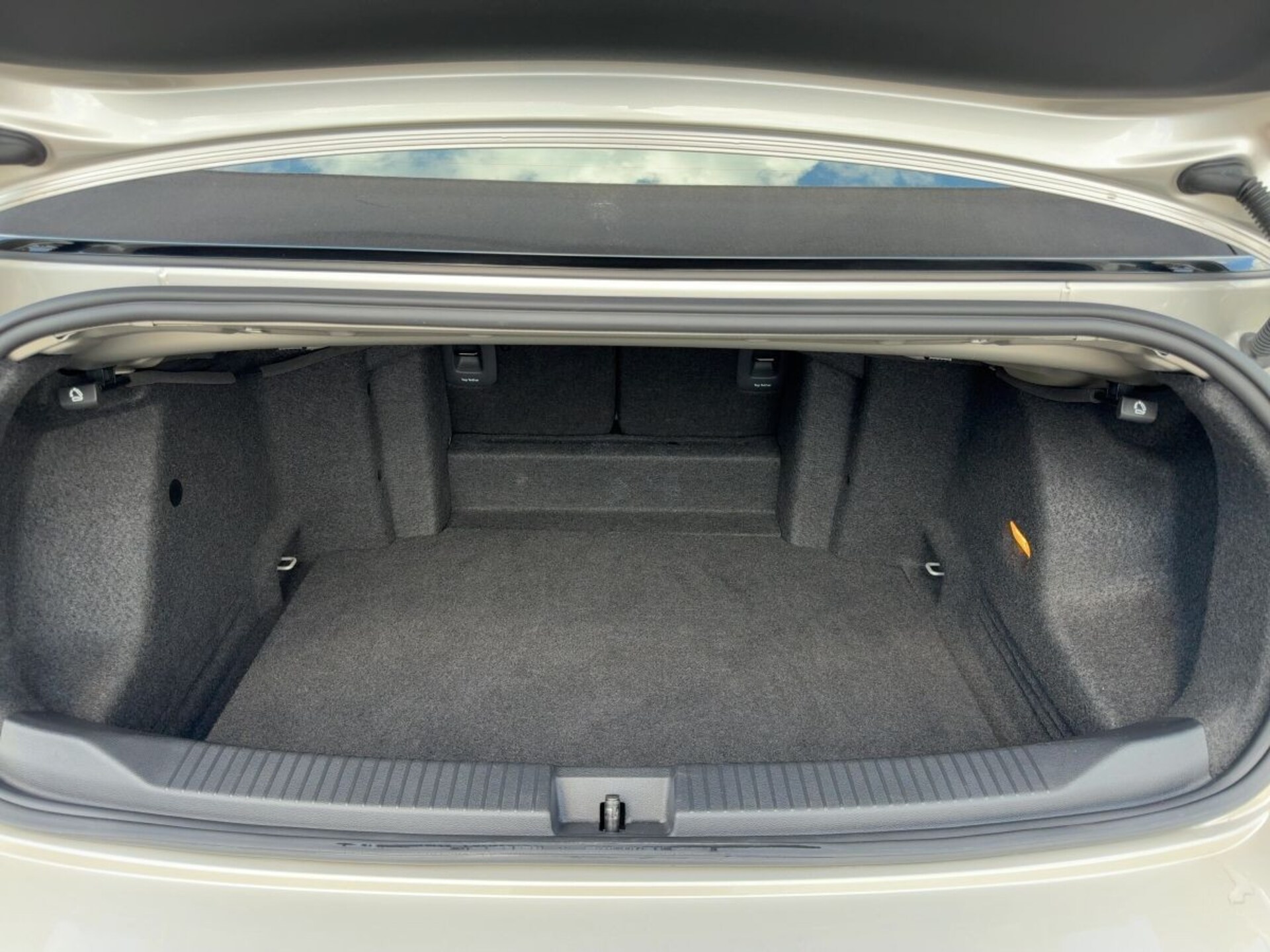 Volkswagen T-Roc Cabriolet Style