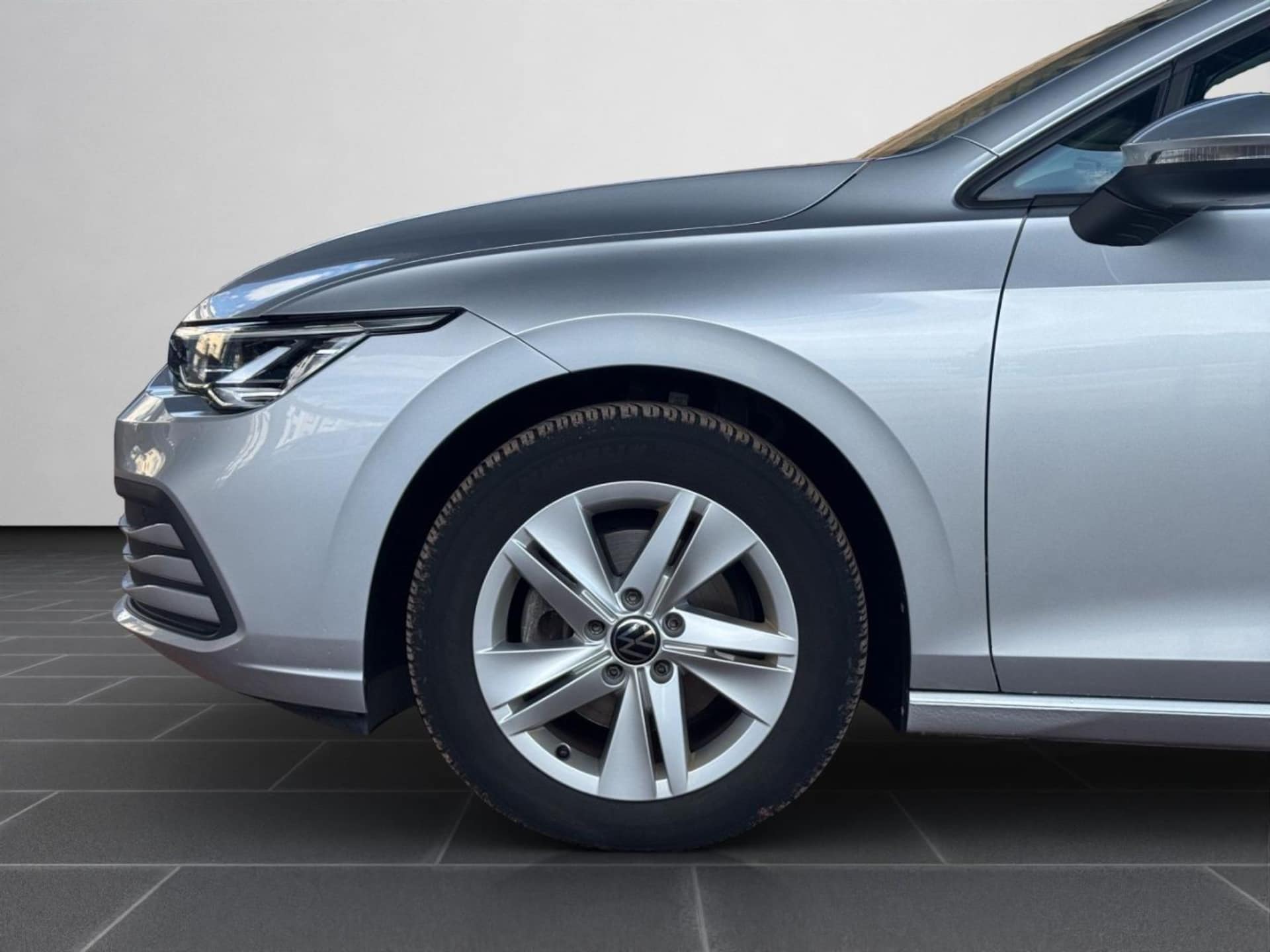 Volkswagen Golf Life