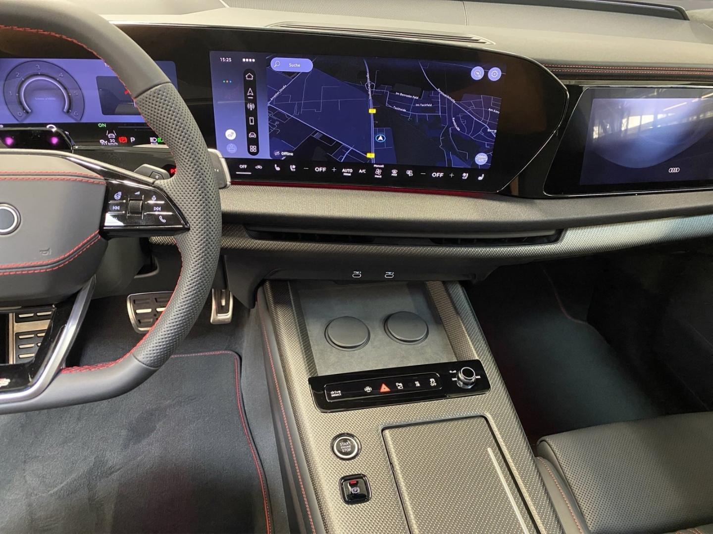 Bild über Audi Q7 SUV TDI quattro 220 kW tiptronic - für weitere Informationen kontaktieren Sie den Audi Partner