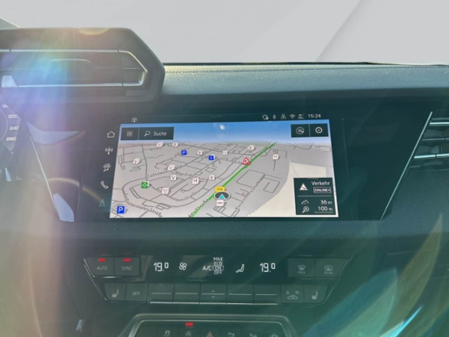 Bild über Audi A3 Sportback S line 35 TDI S tronic - für weitere Informationen kontaktieren Sie den Audi Partner