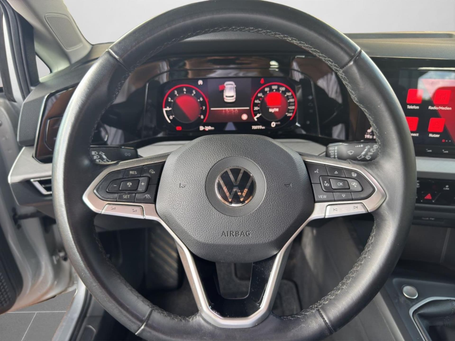 Volkswagen Golf Life