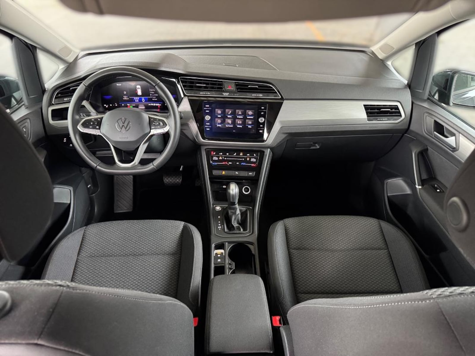 Volkswagen Touran – Bild 7