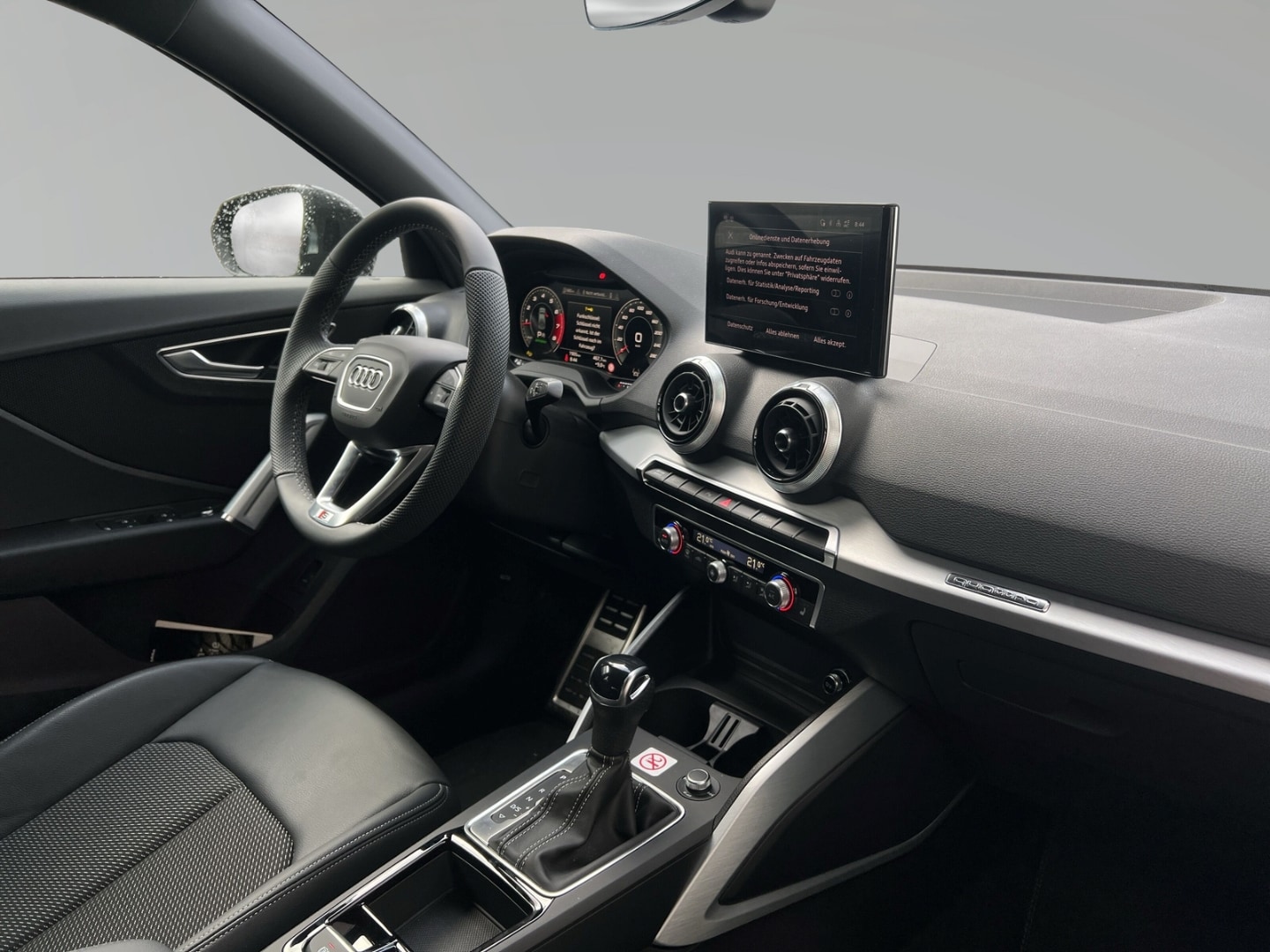 Bild über Audi Q2 S line 40 TFSI quattro S tronic - für weitere Informationen kontaktieren Sie den Audi Partner
