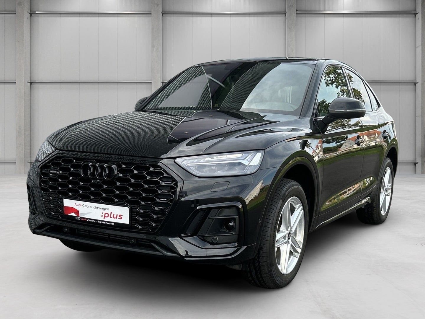 Bild über Audi Q5 Sportback 40 TFSI quattro S tronic - für weitere Informationen kontaktieren Sie den Audi Partner