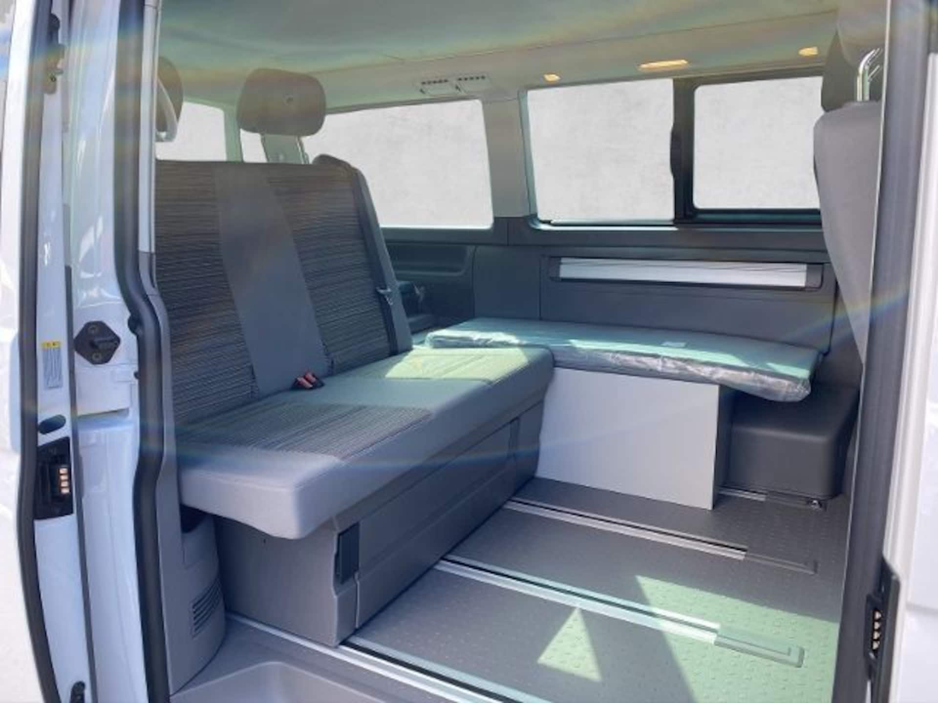 Volkswagen T6.1 California Beach