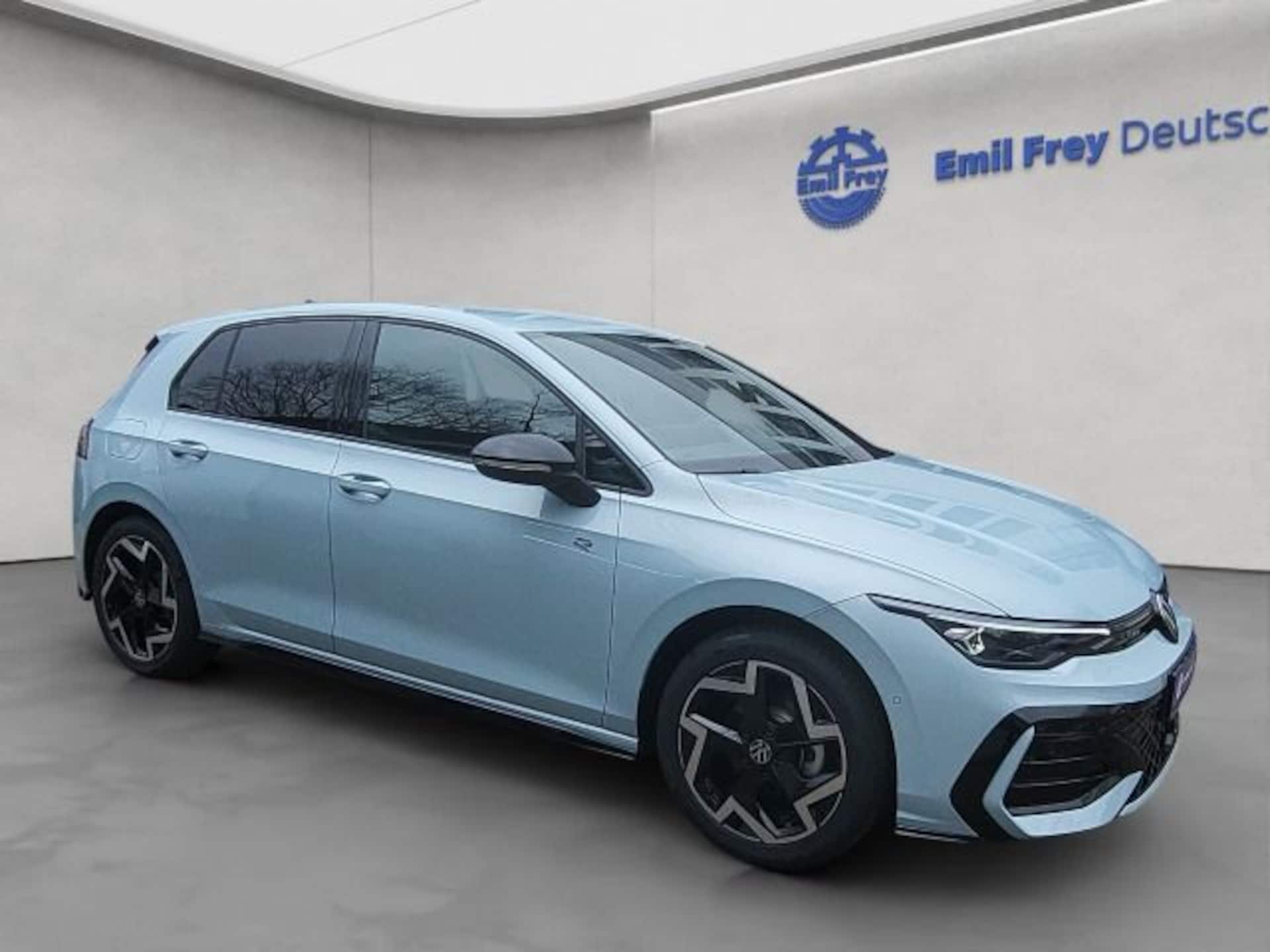 Volkswagen Golf R-Line
