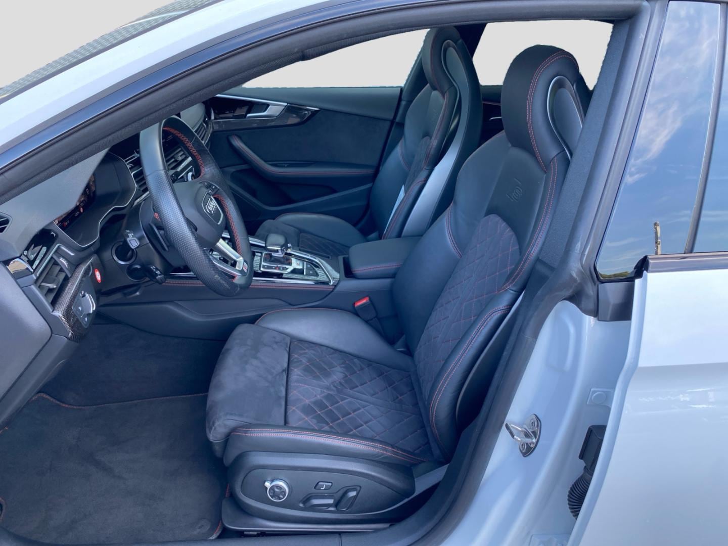 Bild über Audi S5 Sportback TDI quattro tiptronic - für weitere Informationen kontaktieren Sie den Audi Partner