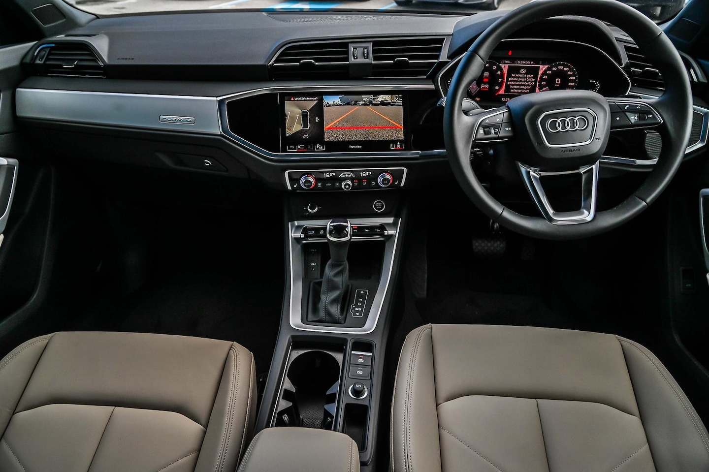 Image about Audi Q3 40 TFSI quattro S tronic