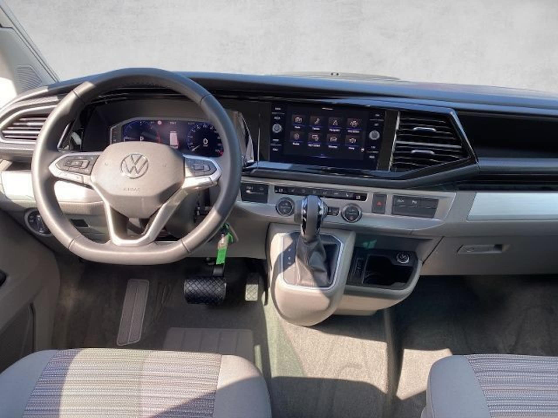 Volkswagen T6.1 California Beach