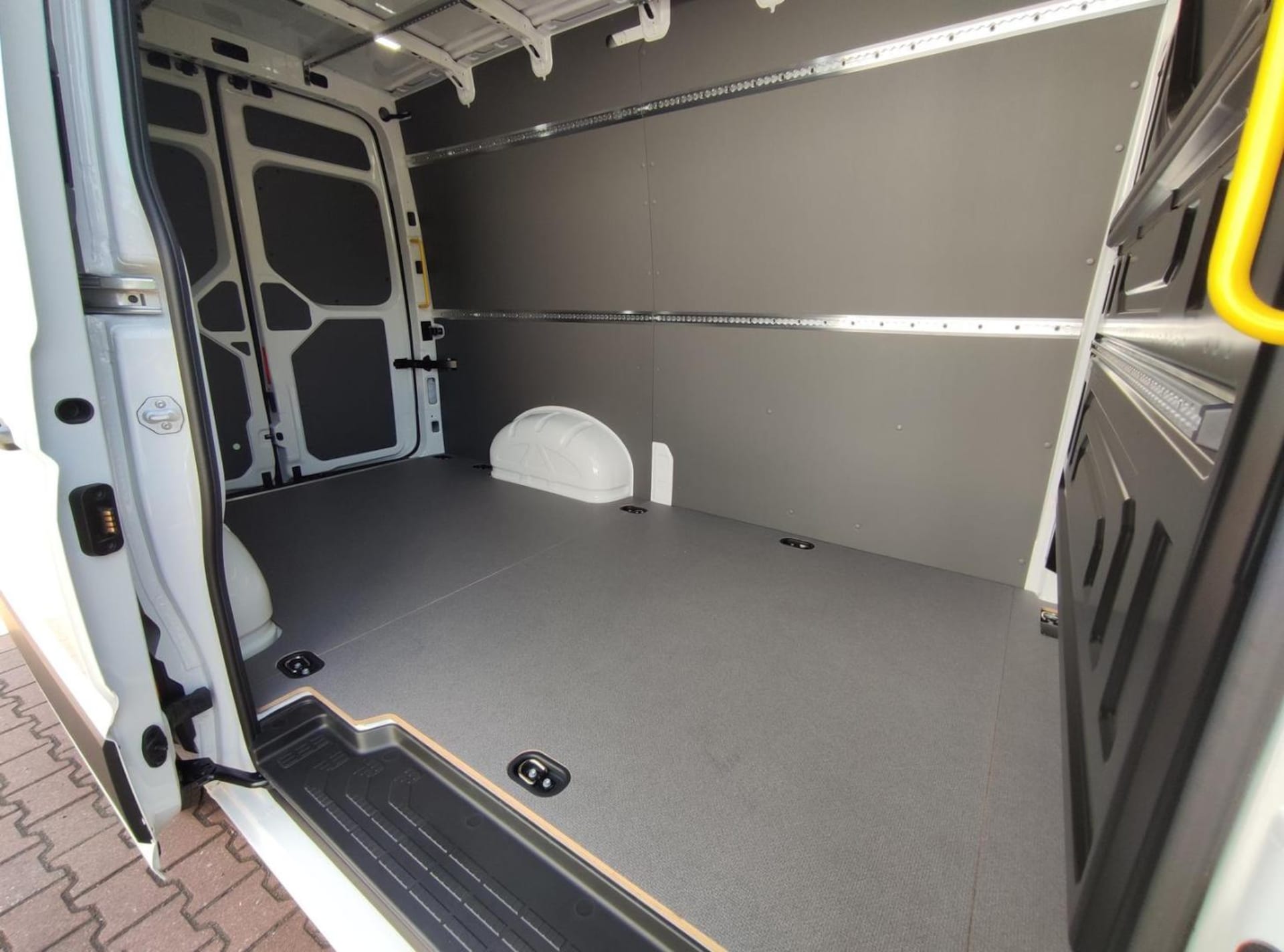 Volkswagen Crafter Kasten mittlerer Radstand