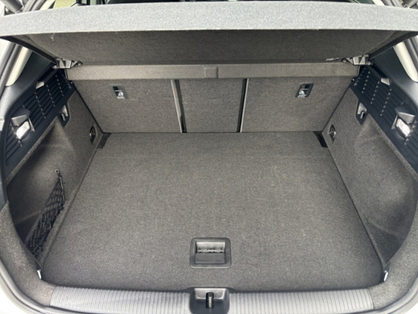 Bild über Audi Q2 S line 35 TFSI S tronic - für weitere Informationen kontaktieren Sie den Audi Partner