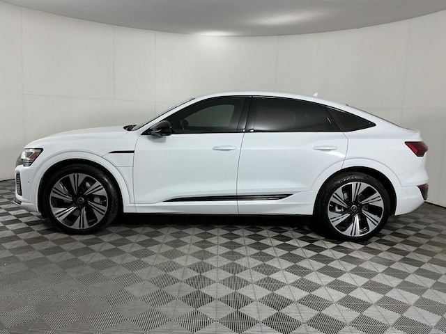 2024 Audi Q8 Sportback e-tron