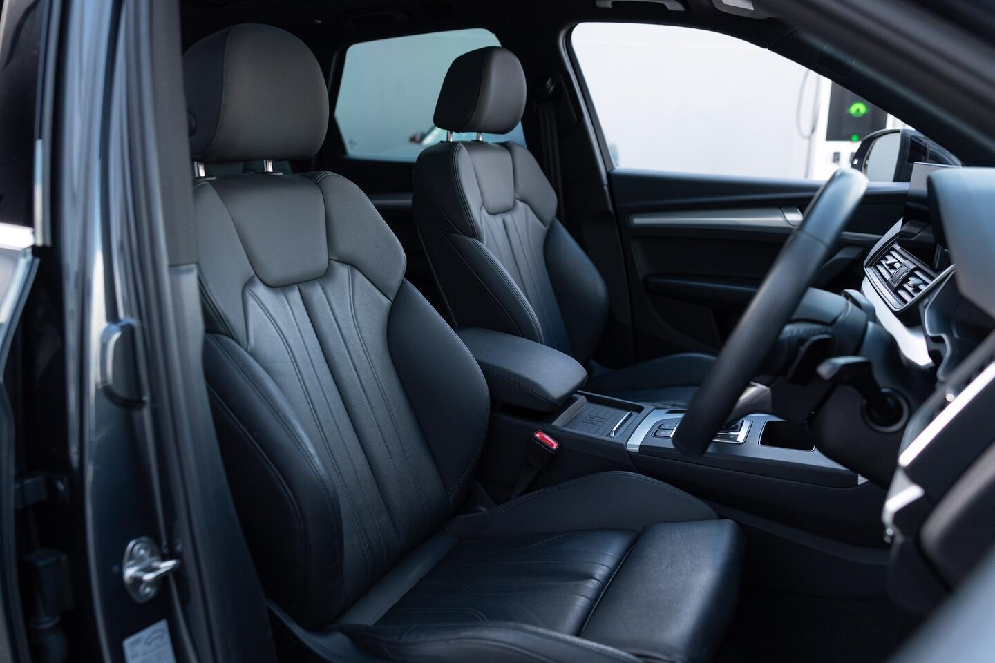 Image about Audi Q5 Sport 40 TDI quattro S tronic