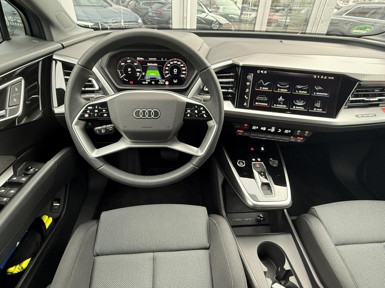 Image about Audi Q4 e-tron 40 e-tron