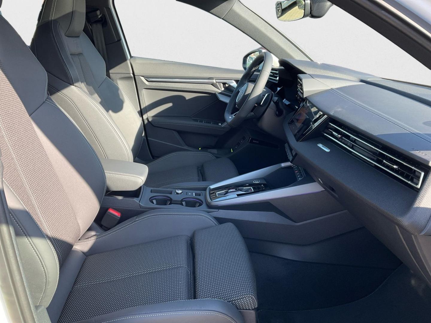 Image about Audi A3 Sportback TFSI e S line 40 TFSI e S tronic