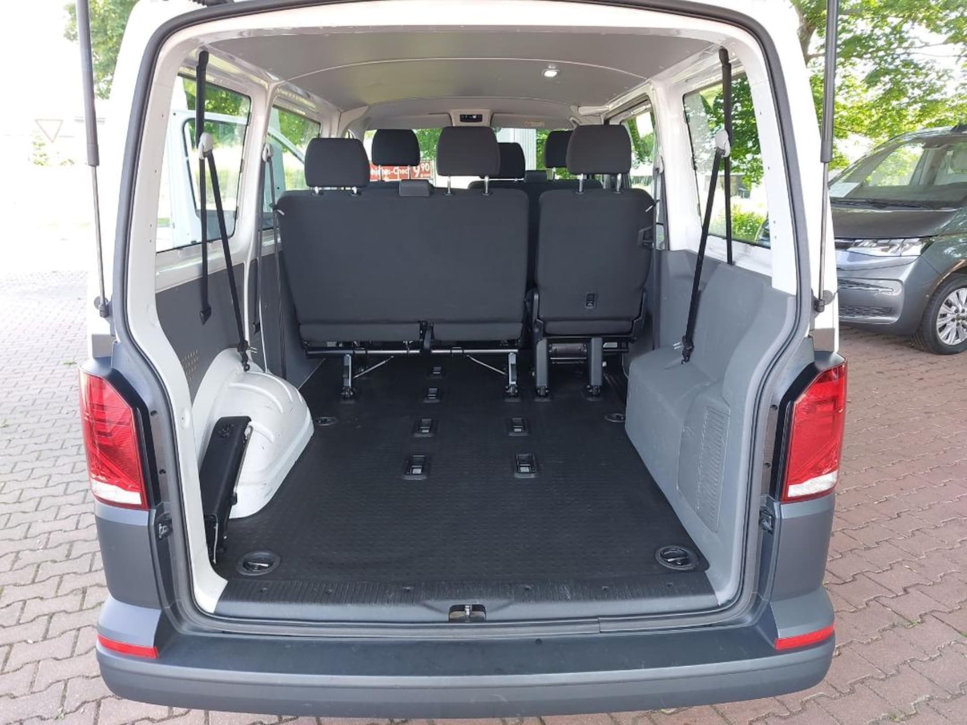 Volkswagen T6.1 Transporter Kombi kurzer Radstand
