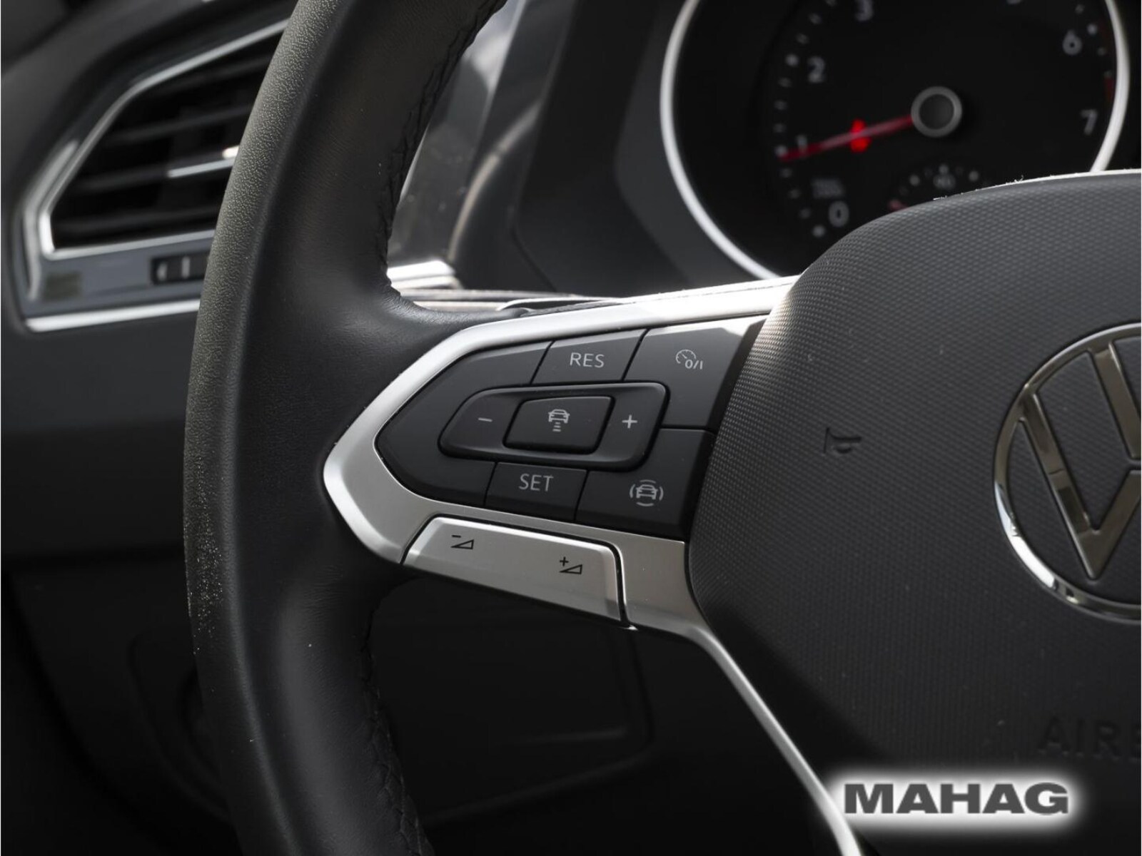 Volkswagen Tiguan – Bild 19