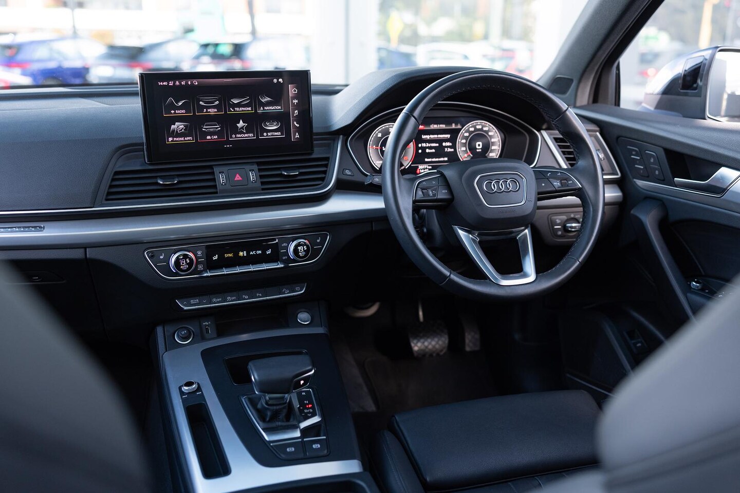 Image about Audi Q5 Sport 40 TDI quattro S tronic