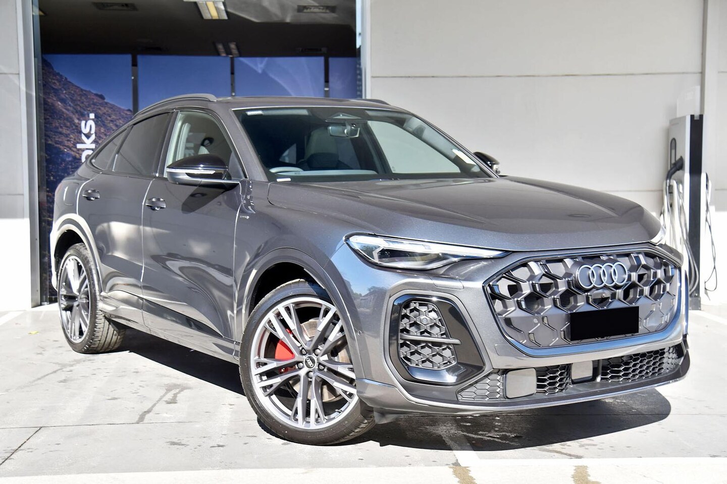Image about Audi Q5 Sportback e-hybrid quattro S tronic