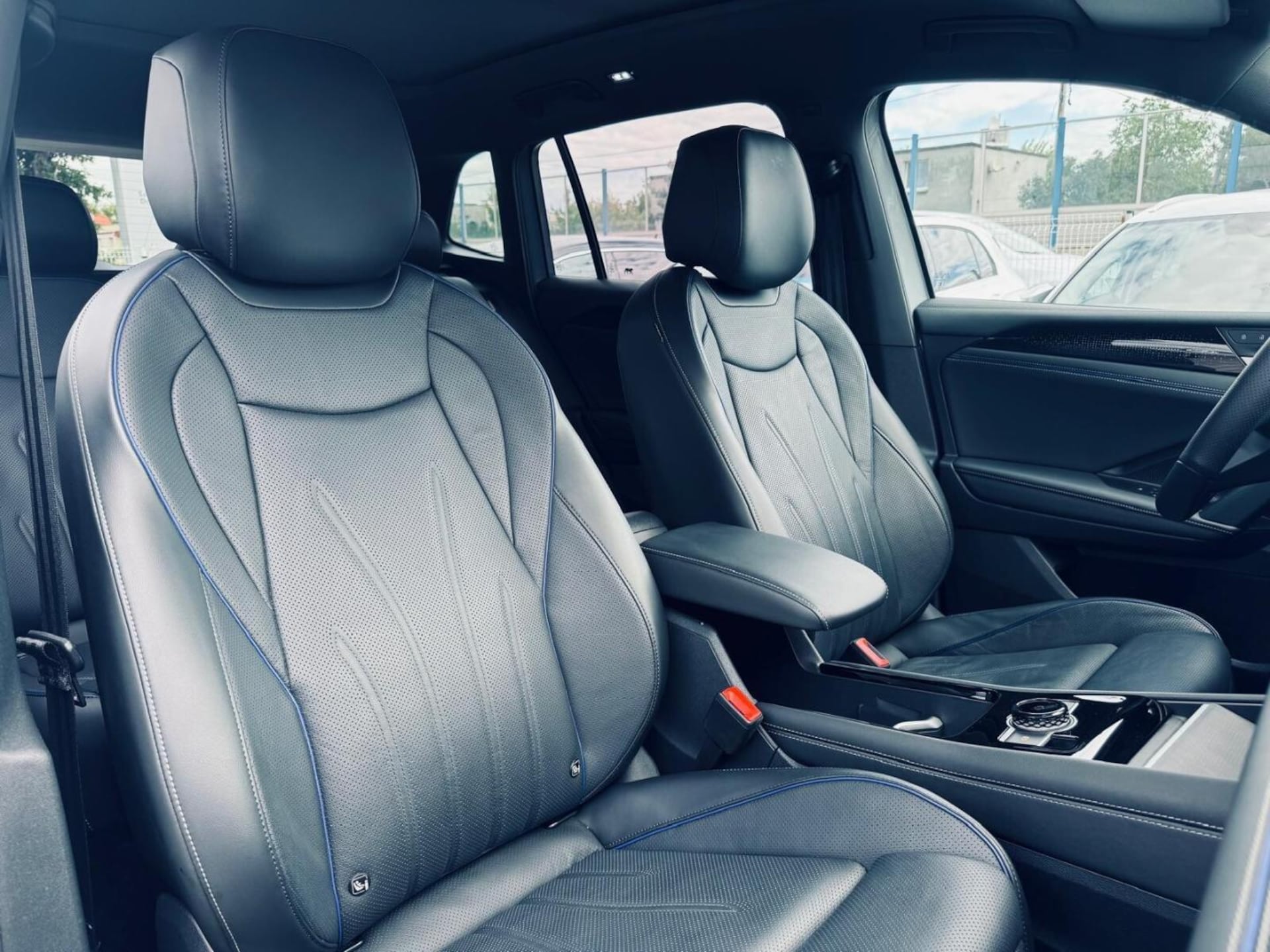 Volkswagen Tiguan R-Line Plus