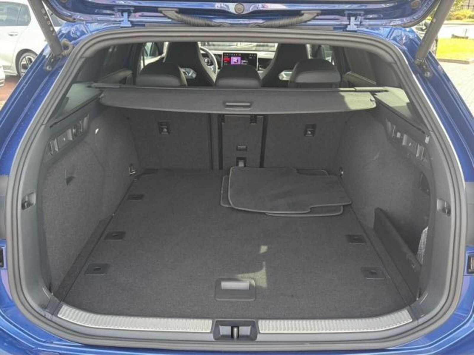Volkswagen Passat – Bild 6