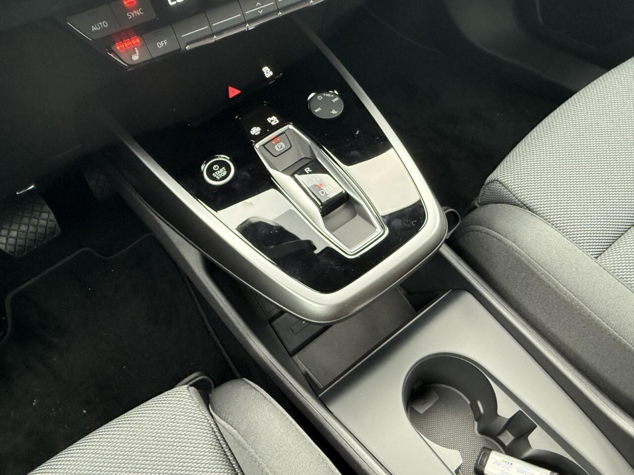 Image about Audi Q4 e-tron 40 e-tron