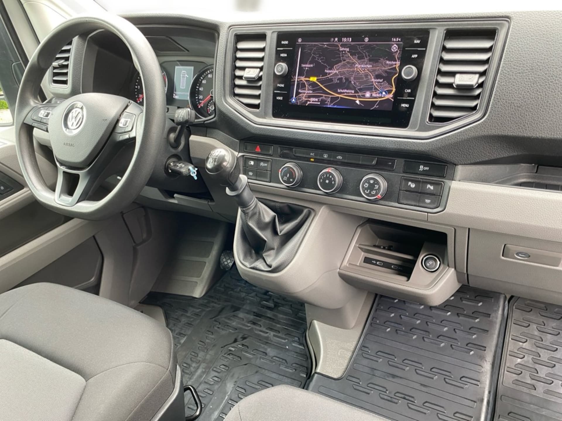 Volkswagen Crafter Kasten mittlerer Radstand