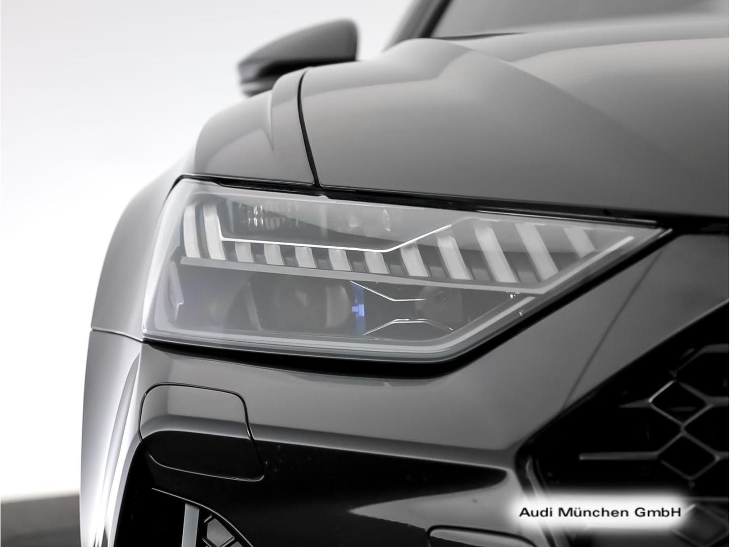 Bild über Audi RS 6 Avant performance TFSI quattro tiptronic - für weitere Informationen kontaktieren Sie den Audi Partner