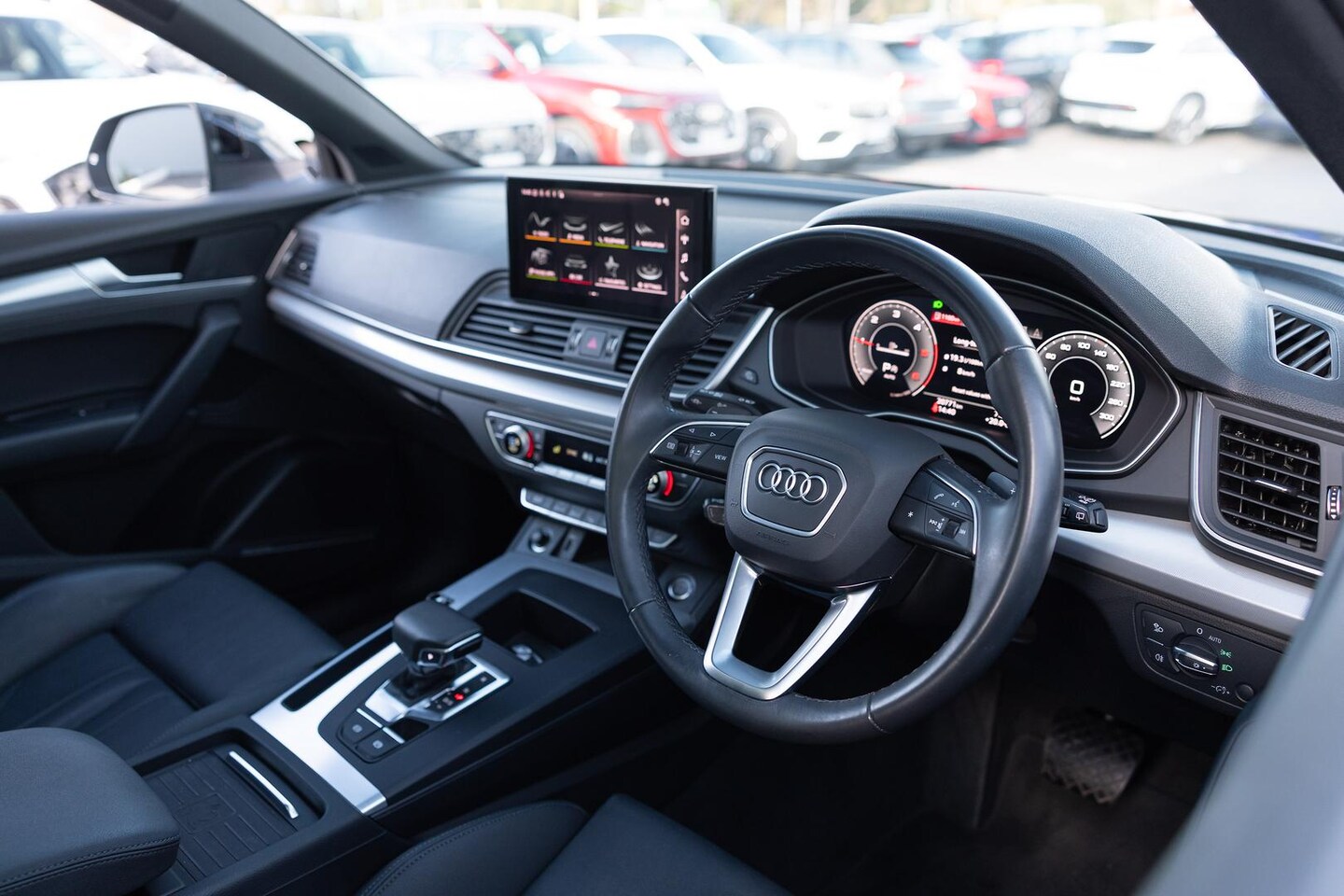 Image about Audi Q5 Sport 40 TDI quattro S tronic