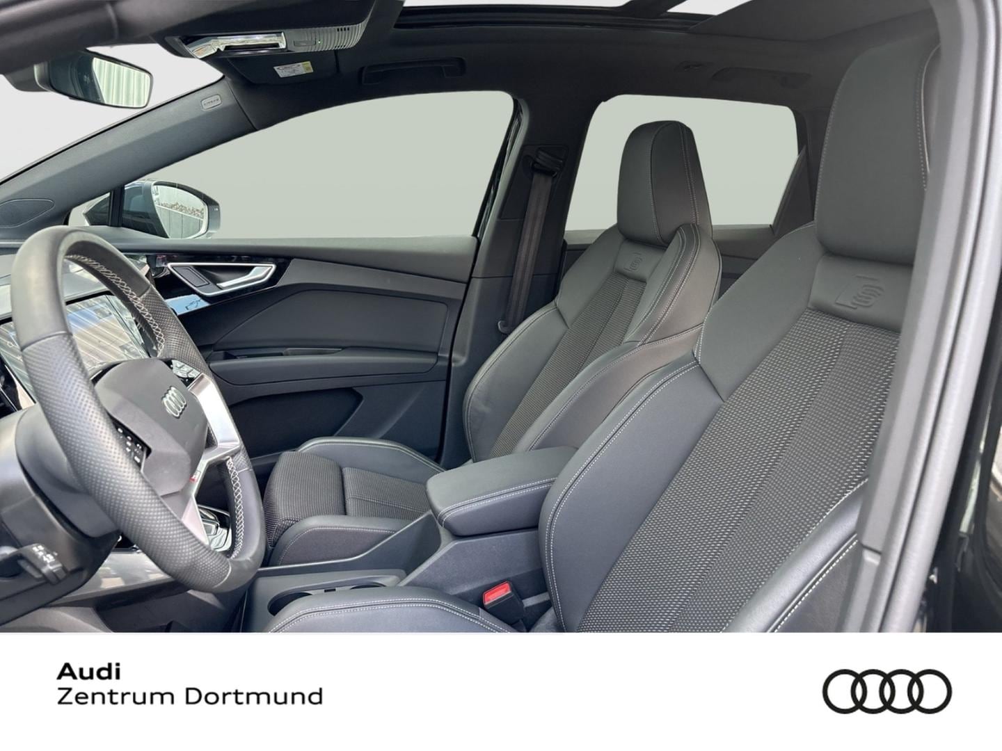 Bild über Audi Q4 e-tron 45 e-tron quattro - für weitere Informationen kontaktieren Sie den Audi Partner