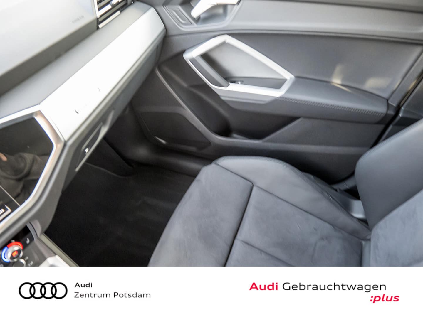 Bild über Audi Q3 Sportback S line 35 TFSI S tronic - für weitere Informationen kontaktieren Sie den Audi Partner