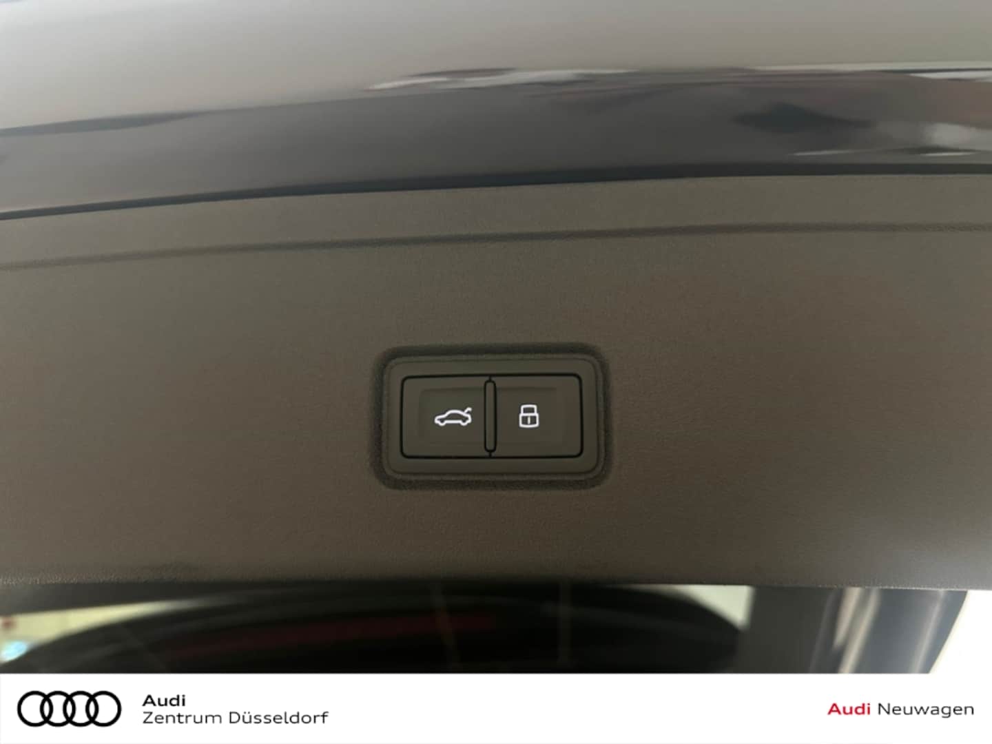 Bild über Audi Q7 SUV TDI quattro 220 kW tiptronic - für weitere Informationen kontaktieren Sie den Audi Partner